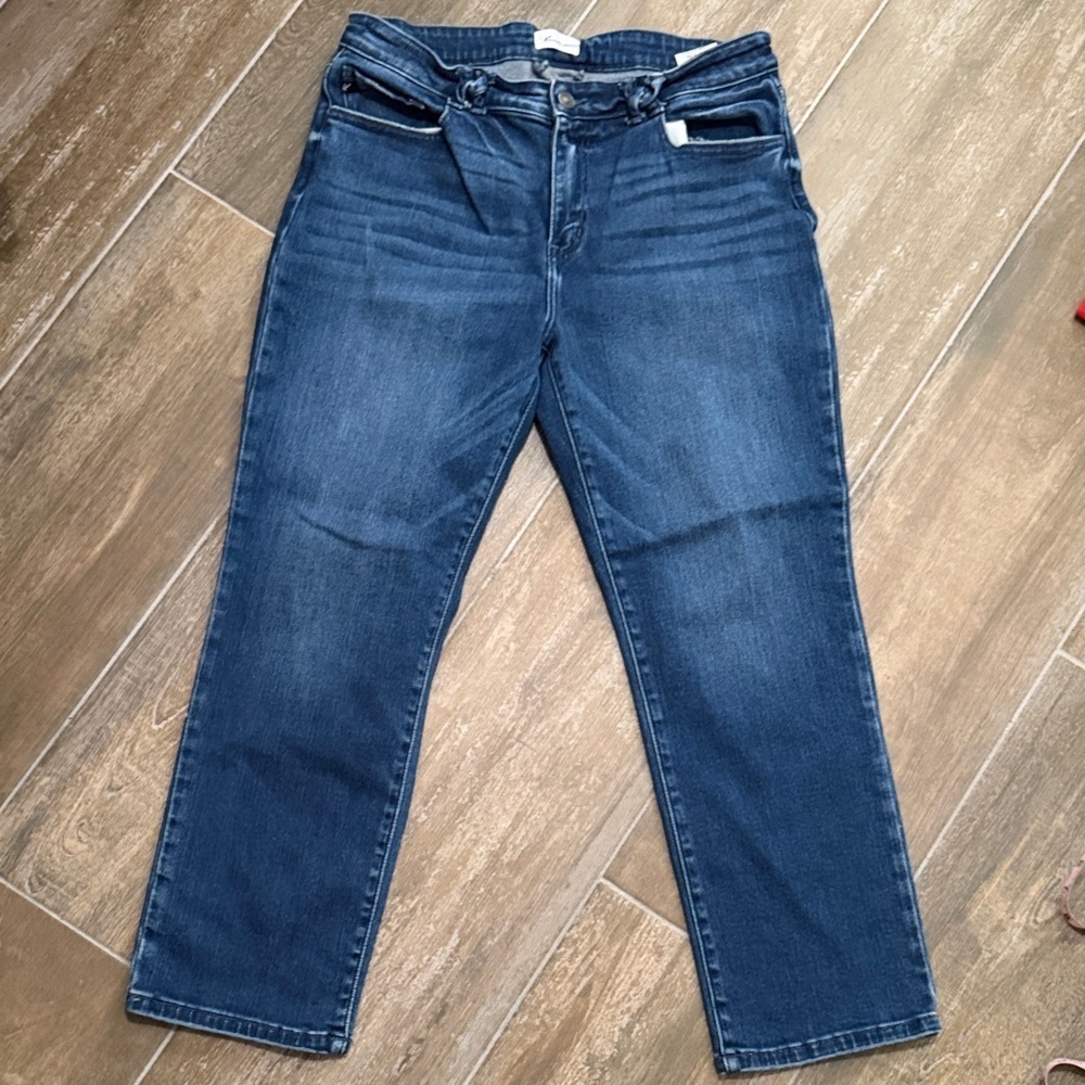 KanCan Deep Indigo Cropped knot Jeans